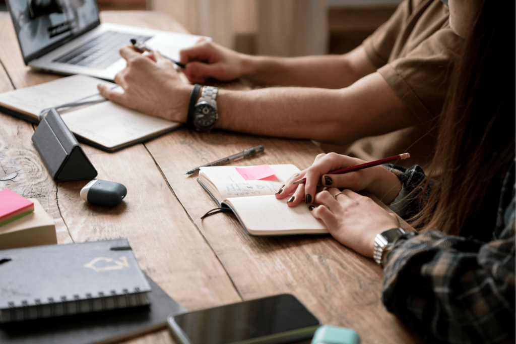 How to Collaborate on Content Without Endless DMs